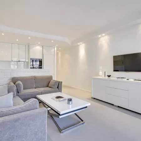 Beautiful And Cosy Flat With Terrace 4p - Apartment