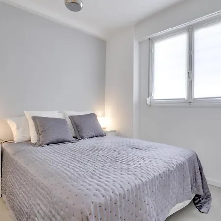 Beautiful And Cosy Flat With Terrace 4p - *